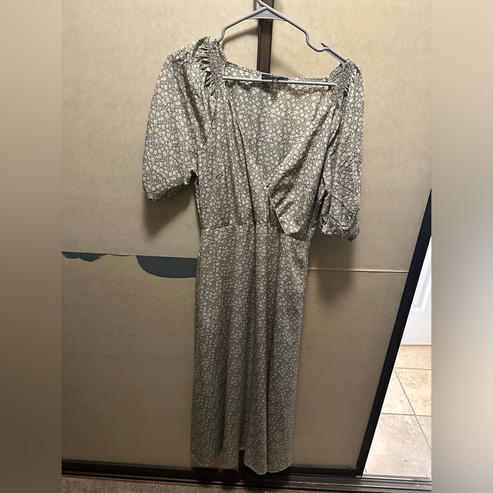 Lulus floral midi dress